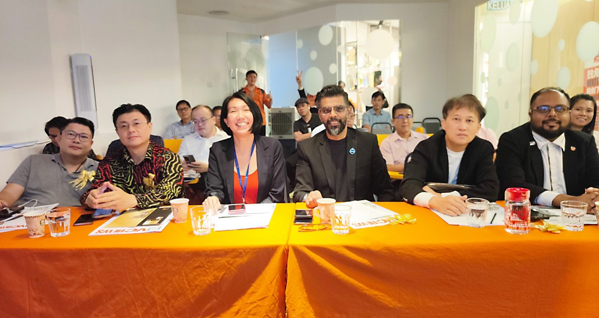 CHG全球峰会2025新闻发布会暨小型论坛圆满举行