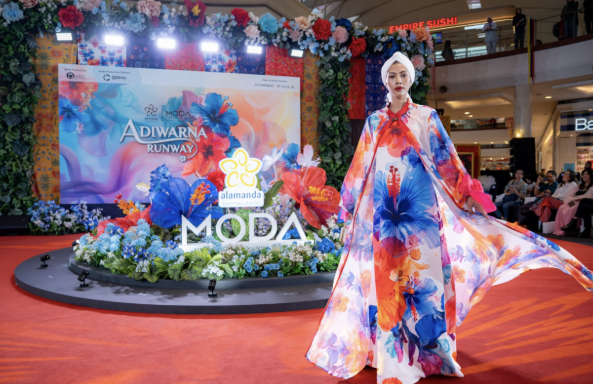 Alamanda购物中心首届ADIWARNA RUNWAY圆满落幕，为期四天的马来西亚时尚庆典精彩纷呈